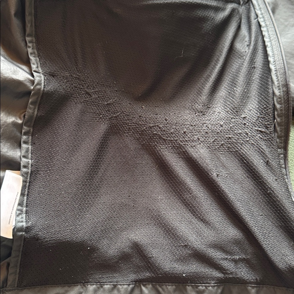 Nike Essential Repel Running Full Zip Lightweight Jacket - Picture 13 of 16